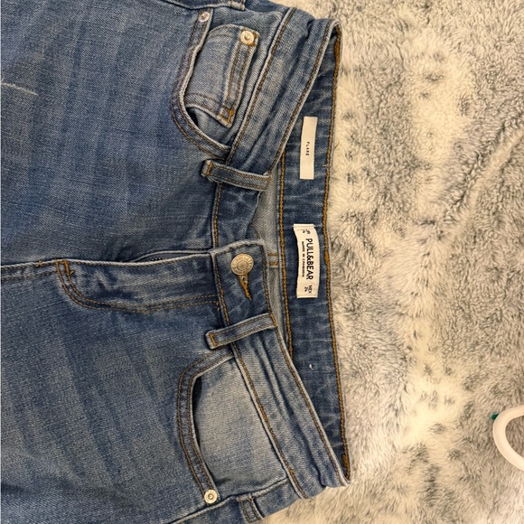 Pull&Bear Distressed Blue Cropped Jeans - Picture 2 of 2